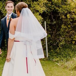Elegant Two-Tier Wedding Veil with Satin Trim
